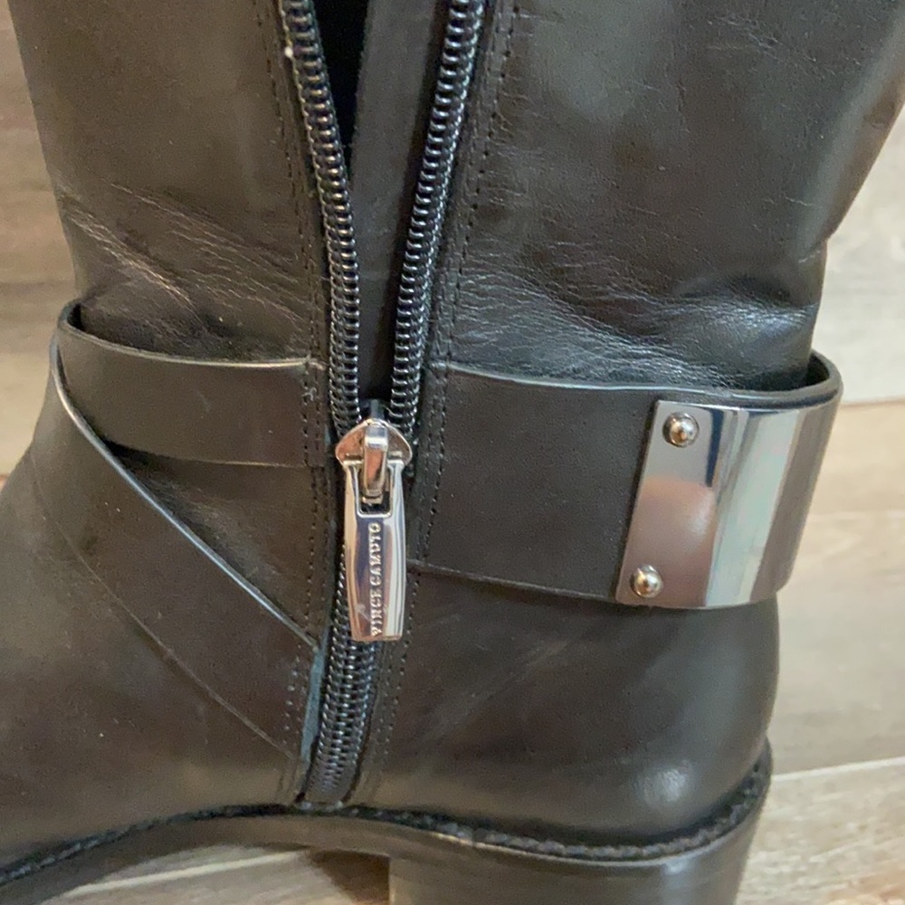 Vince Camuto Black Leather Knee High Boots Size 7 - Picture 9 of 10